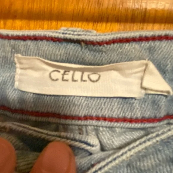 Jeans - Picture 2 of 2